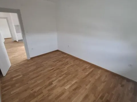 Rent, two bedroom apartment, 48m², Petrovaradin, Novi Sad - image 8
