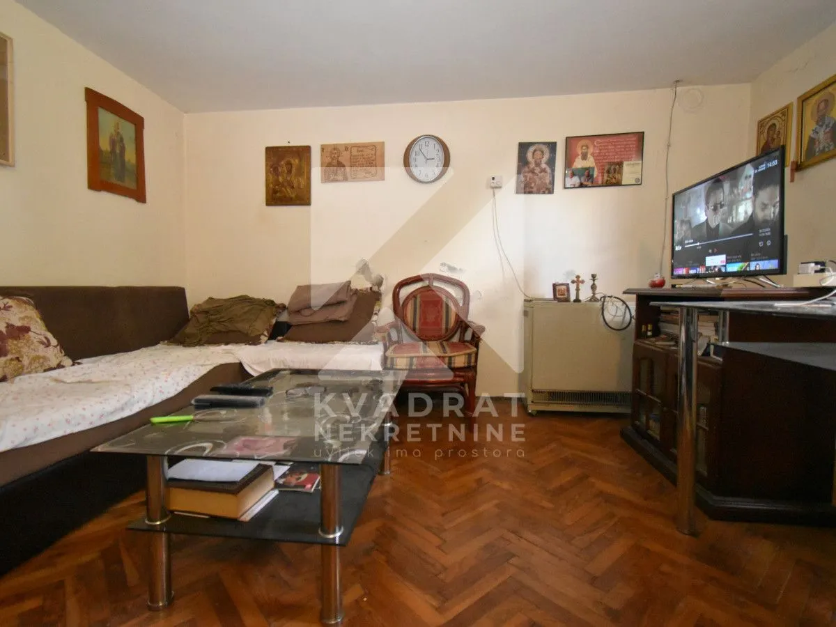 Prodaja, kuća, 200m², Tološi, Podgorica