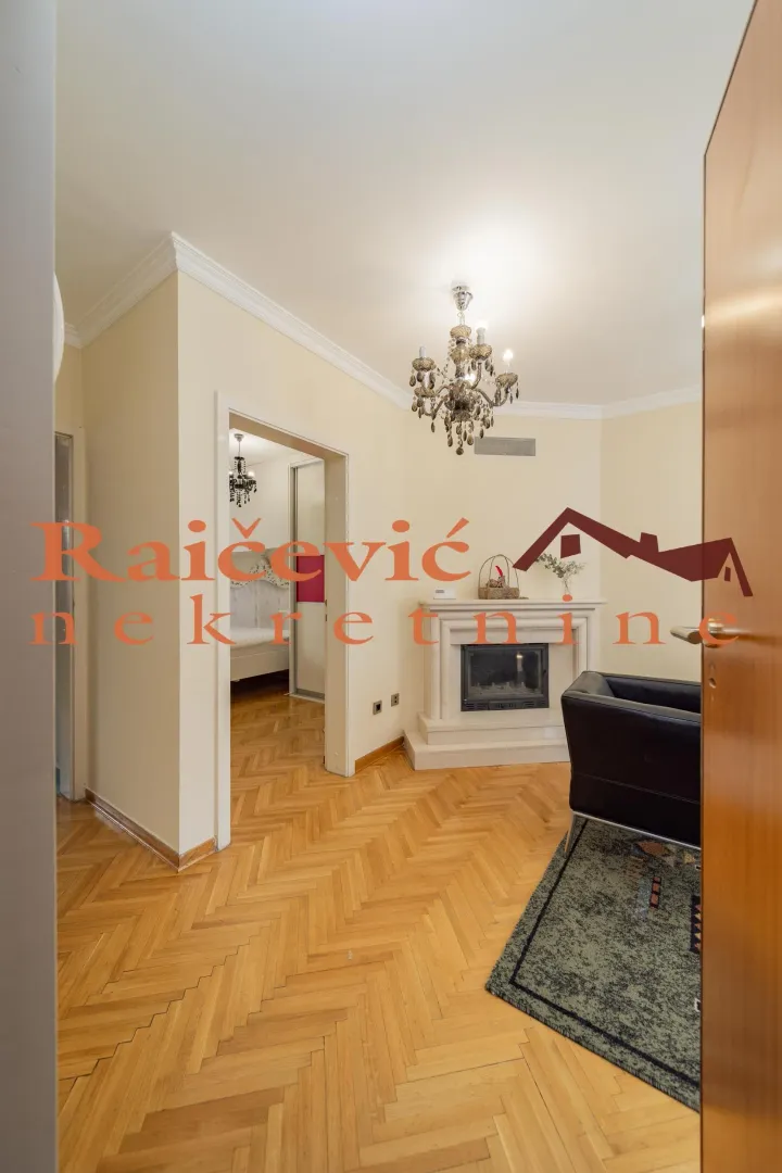 Izdavanje, dvosoban stan, 60m², Autokomanda, Voždovac Sve Podlokacije