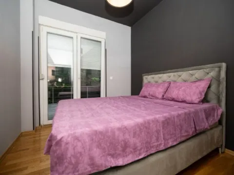 Izdavanje, jednosoban stan, 63m², Momišići, Podgorica - image 2