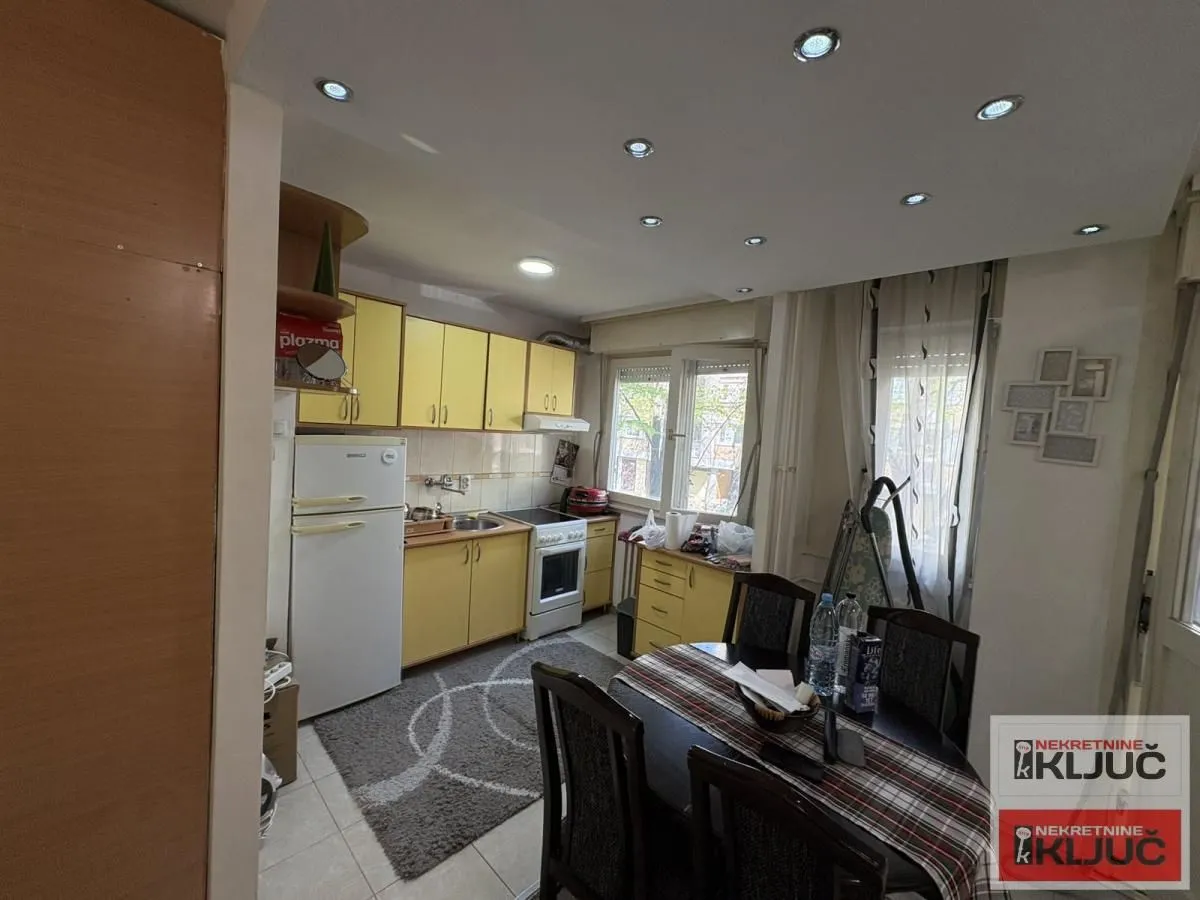 Prodaja, jednosoban stan, 43m², Novo naselje, Novi Sad