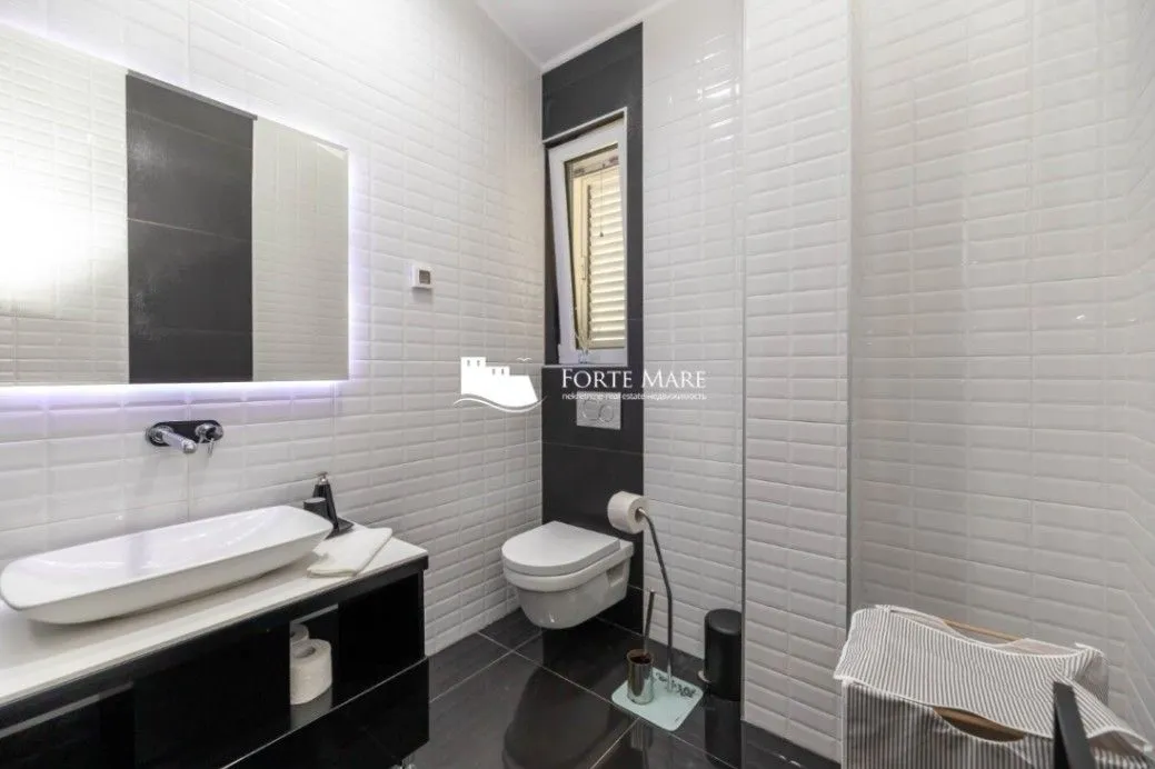 Sale, house, 300m², Sveti Stasije, Kotor