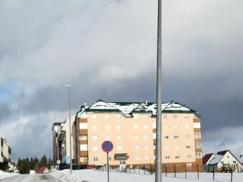 Prodaja, dvosoban stan, 57m², Centar, Žabljak - image 12