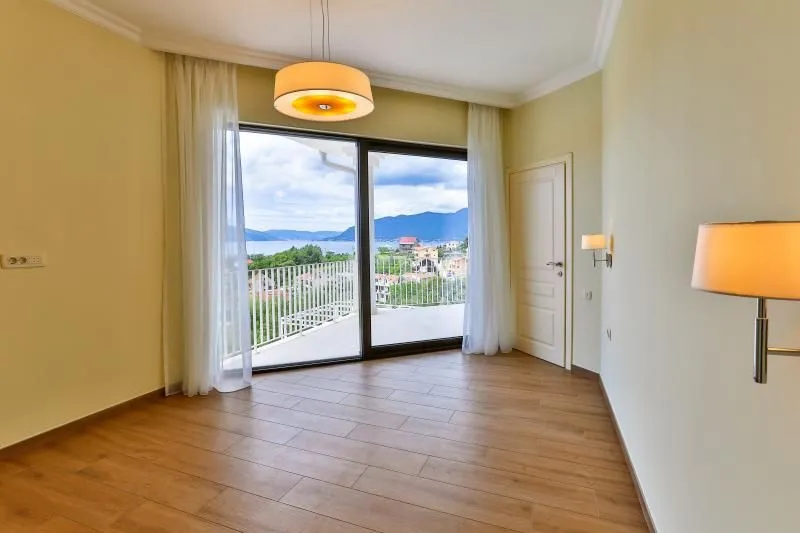 Prodaja, kuća, 834m², Tivat, Crna Gora