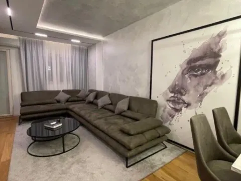 Izdavanje, dvosoban stan, 69m2, Central Point, Podgorica Izdavanje, dvosoban stan, 69m2, Central Point, Podgorica