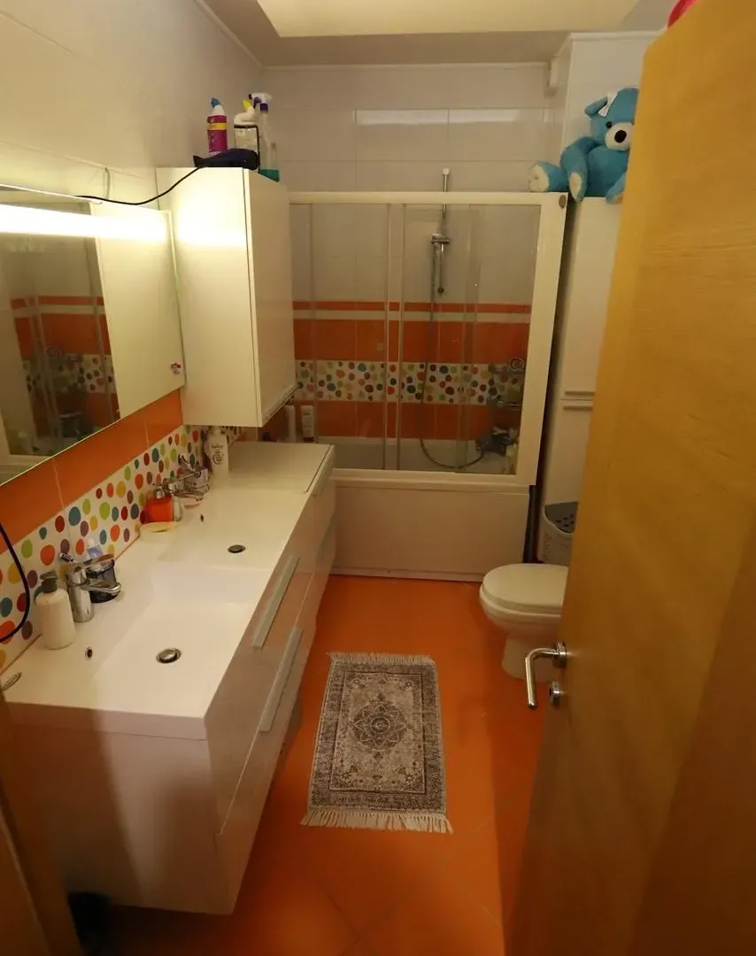 Prodaja, trosoban stan, 136m², Centar, Podgorica