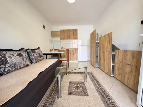 Rent, apartment, 26m², Stari Aerodrom, Podgorica - image 1