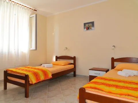 Izdavanje, jednosoban stan, 48m², Seljanovo, Tivat - image 6