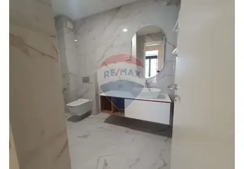 Izdavanje, dvosoban stan, 80m², Kruševac, Podgorica - image 5