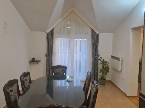 Rent, two bedroom apartment, 115m², Tološi, Podgorica - image 5