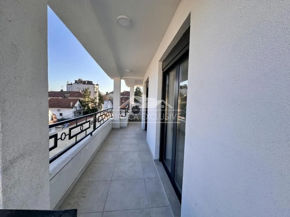 Prodaja, trosoban stan, 124m², Savski Venac, Beograd