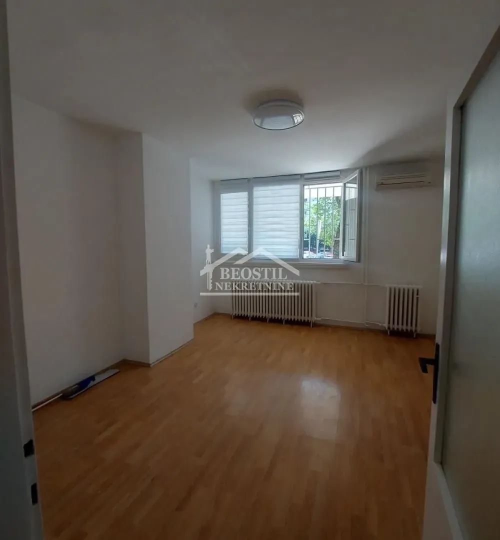 Rent, two bedroom apartment, 42m², Novi Beograd Blok 21, Novi Beograd Sve Podlokacije
