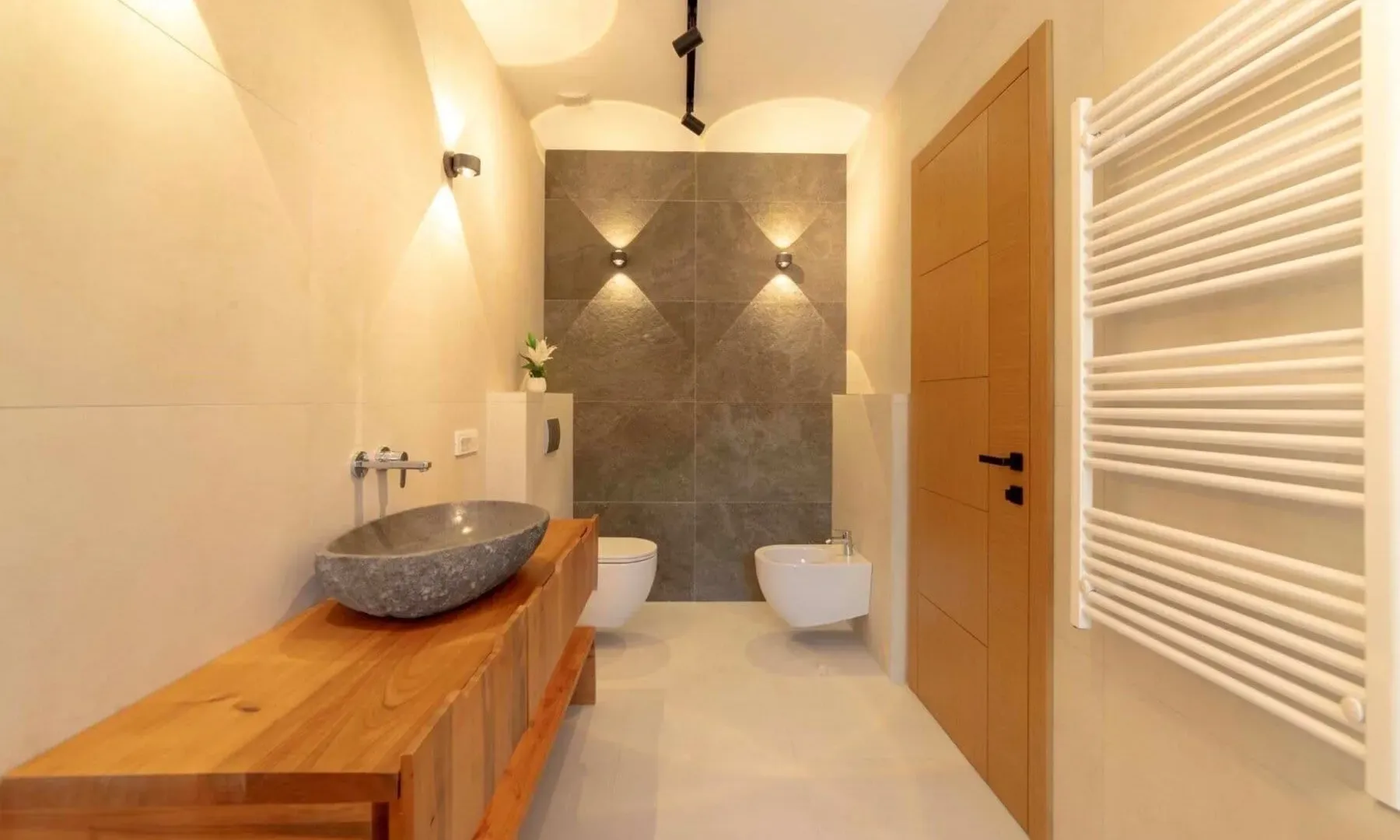 Prodaja, kuća, 480m², Kavač, Kotor