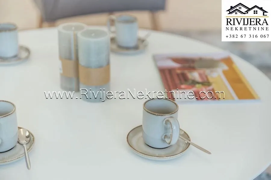 Prodaja, dvosoban stan, 100m², Igalo, Herceg Novi