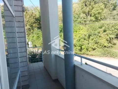 Izdavanje, kuća, 300m², Savski Venac, Beograd - image 24