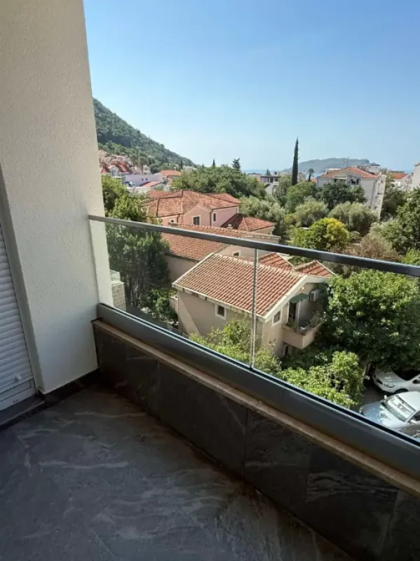 Sale, one bedroom apartment, 42m², Podkošljun, Budva
