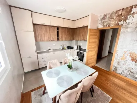 Sale, two bedroom apartment, 72m², New City, Podgorica - image 3