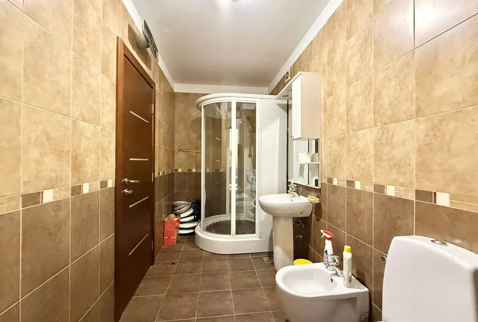 Sale, four bedroom apartment, 220m², Preko Morače, Podgorica