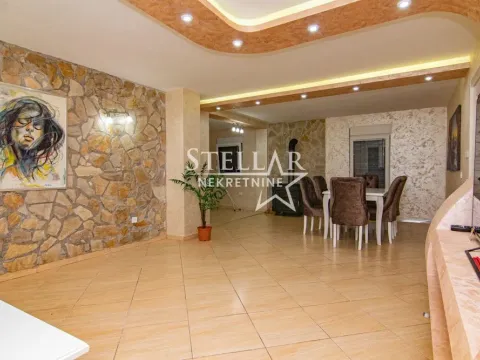 Prodaja, kuća, 185m², Zeta, Podgorica