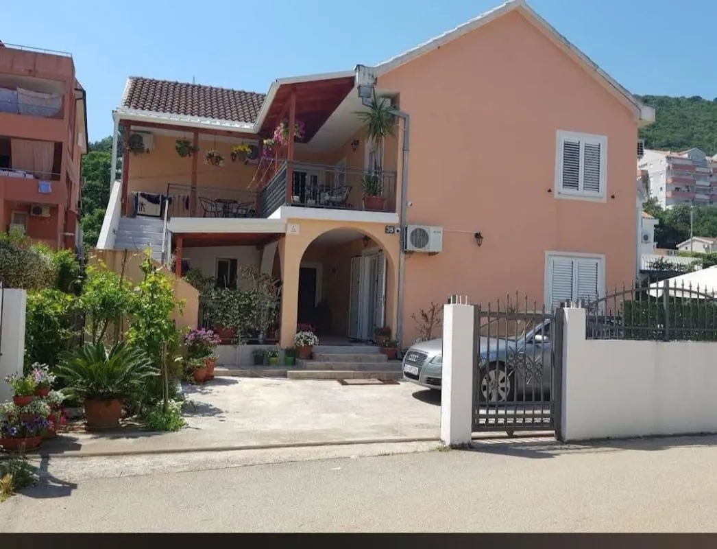 Sale, house, 238m², Budva, Crna Gora