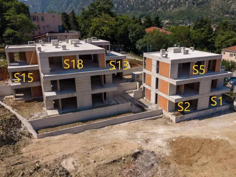 Sale, two bedroom apartment, 72m², Dobrota, Kotor - image 15