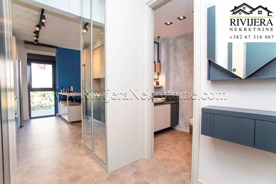 Prodaja, dvosoban stan, 65m², Donja Lastva, Tivat