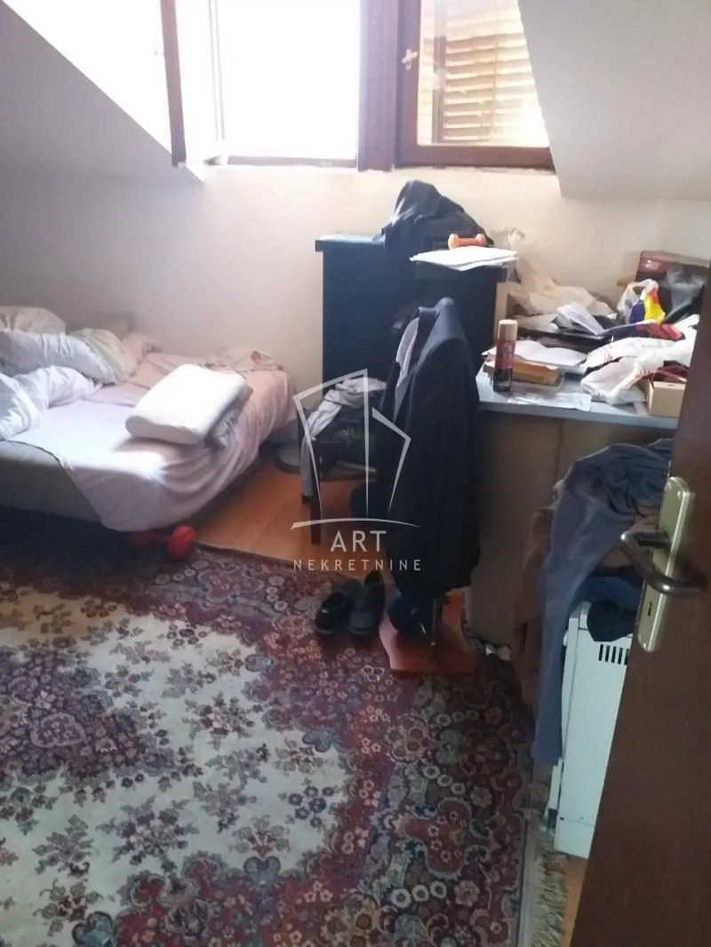 Sale, four bedroom apartment, 88m², Kalenić Pijaca, Vračar Sve Podlokacije