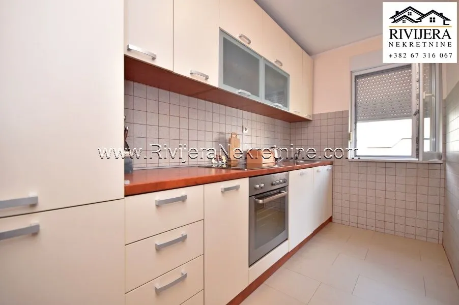 Prodaja, kuća, 285m², Đenovići, Herceg Novi