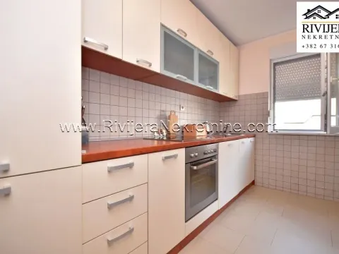 Sale, house, 285m², Đenovići, Herceg Novi - image 19