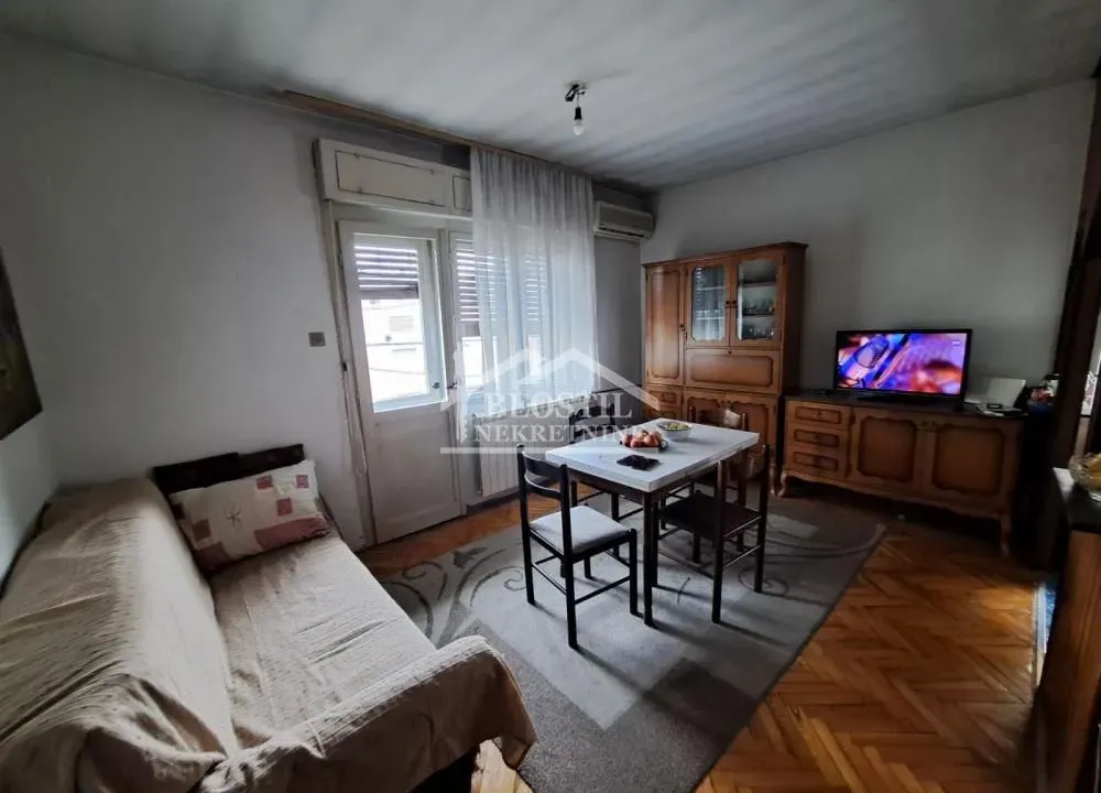 Prodaja, kuća, 180m², Voždovac Sve Podlokacije, Beograd