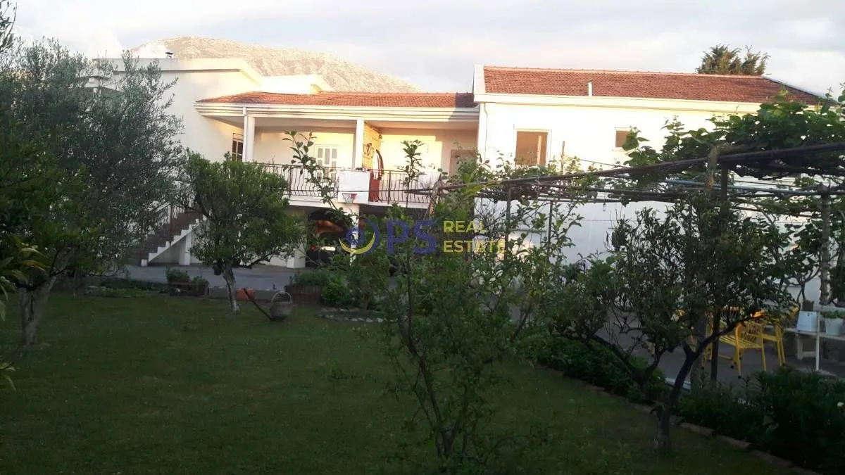 Sale, house, 400m², Bar, Crna Gora