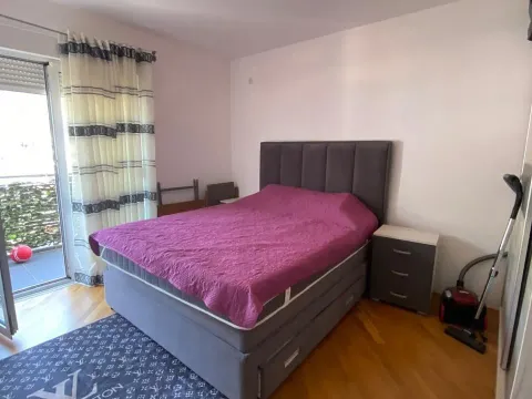 Rent, two bedroom apartment, 92m², Budva, Crna Gora - image 8