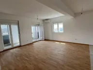 Prodaja, trosoban stan, 106m², Stari Aerodrom, Podgorica - image 8