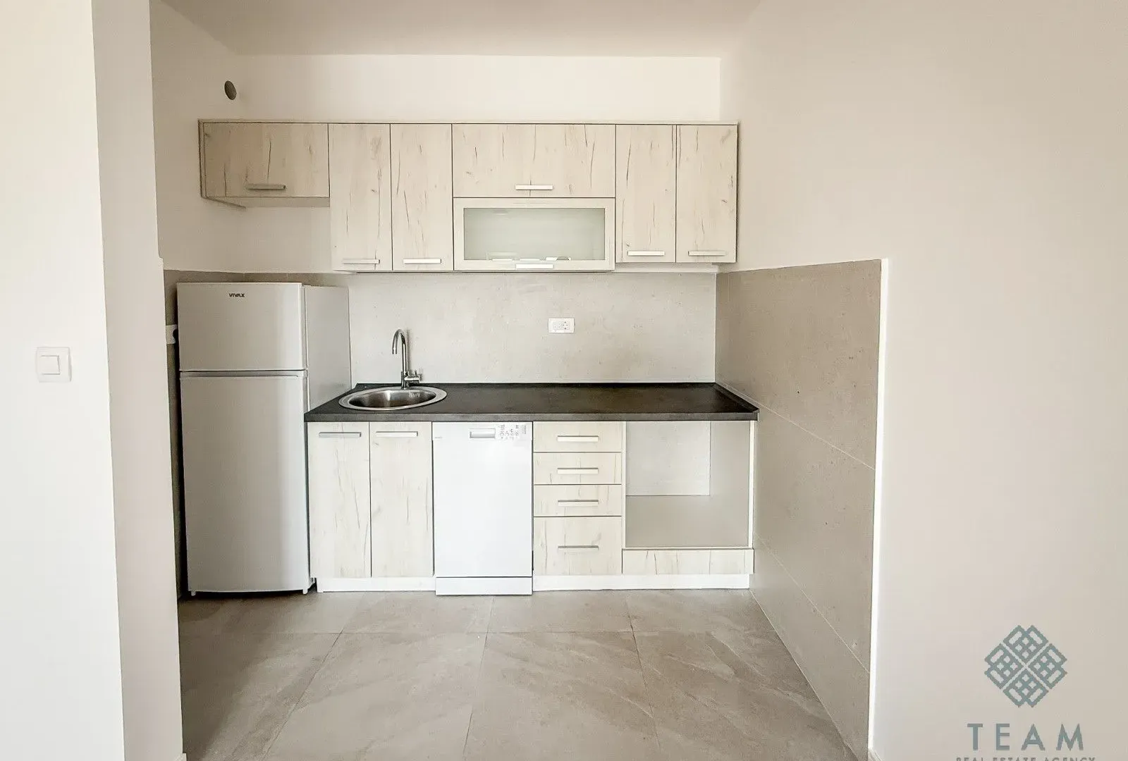 Rent, office space, 69m², Central Point, Podgorica