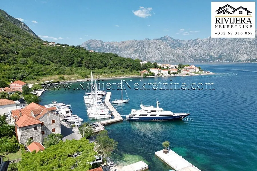 Sale, house, 77m², Prčanj, Kotor