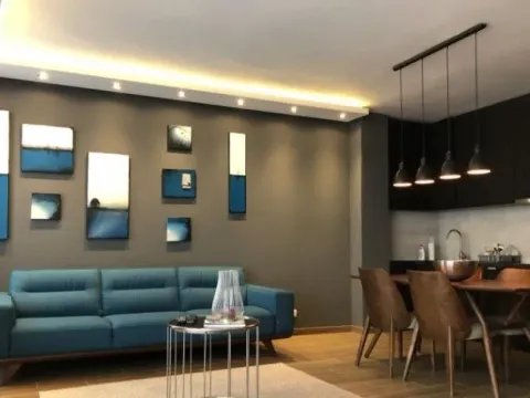 Izdavanje, trosoban stan, 92m², Vračar Centar, Vračar Sve Podlokacije - image 2