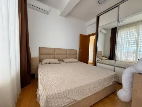 Rent, three bedroom apartment, 100m², Bečići, Budva - image 5