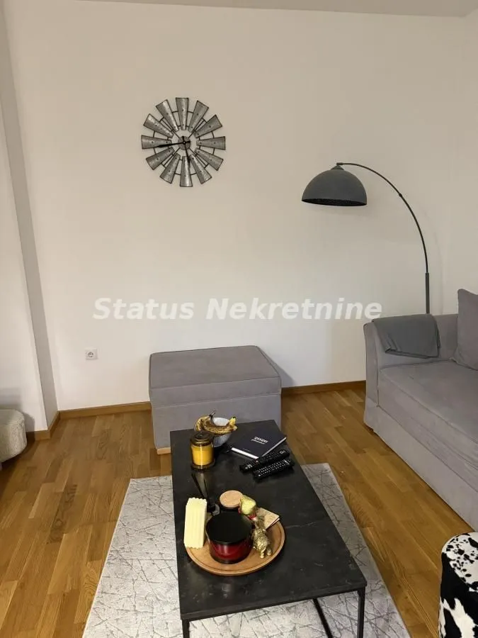 Izdavanje, garsonjera, 31m², Rotkvarija, Novi Sad Sve Podlokacije