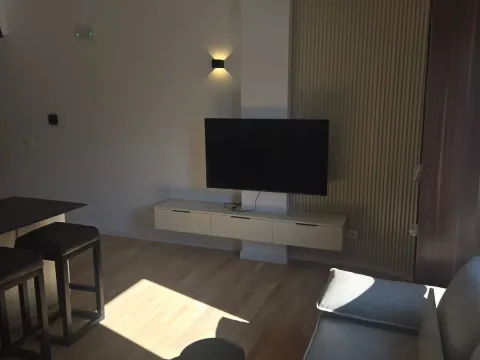 Prodaja, jednosoban stan, 48m², Centar, Bar - image 6