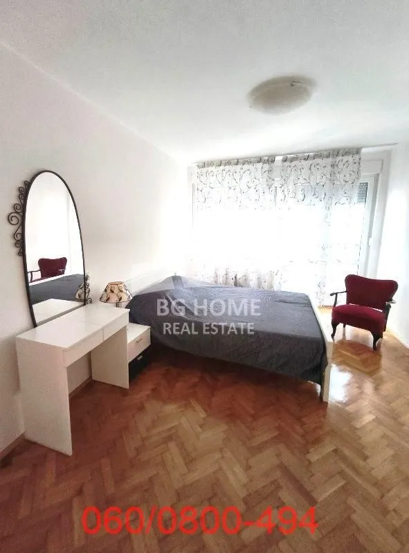 Rent, three bedroom apartment, 76m², Kalenić Pijaca, Vračar Sve Podlokacije