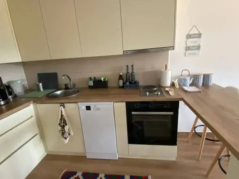 Prodaja, jednosoban stan, 57m², Centar, Tivat - image 1