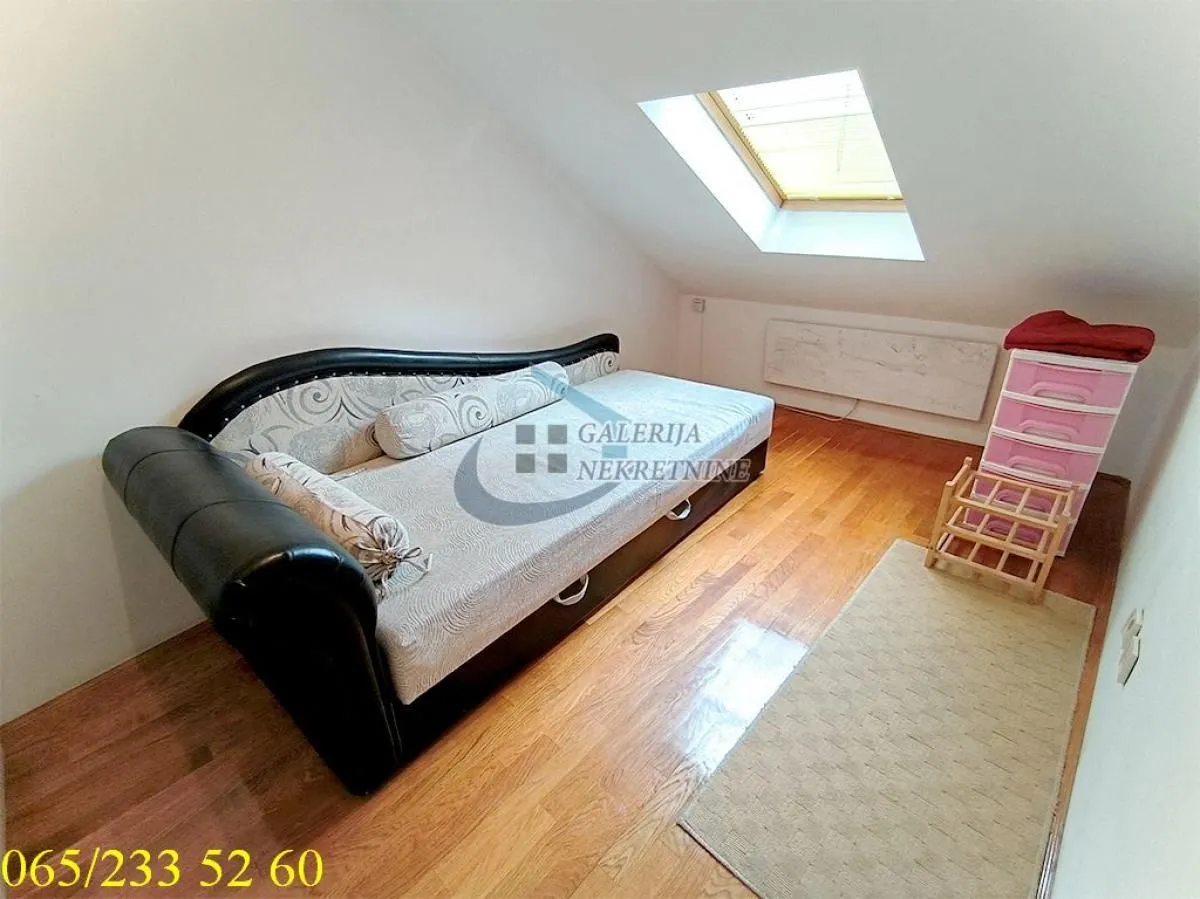 Sale, three bedroom apartment, 85m², Vračar Hram, Vračar Sve Podlokacije