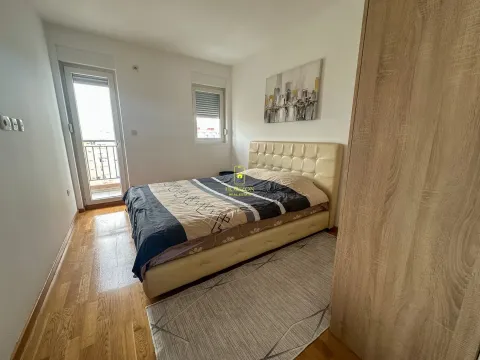 Izdavanje, jednosoban stan, 43m², Stari Aerodrom, Podgorica - image 9