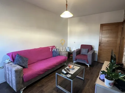 Izdavanje, jednosoban stan, 43m², Centar, Podgorica - image 9