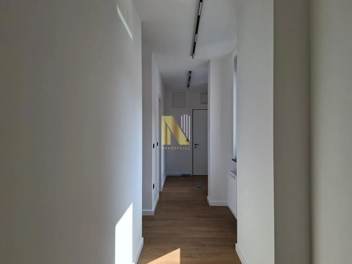 Prodaja, četvorosoban stan, 98m², Grbavica, Novi Sad Sve Podlokacije