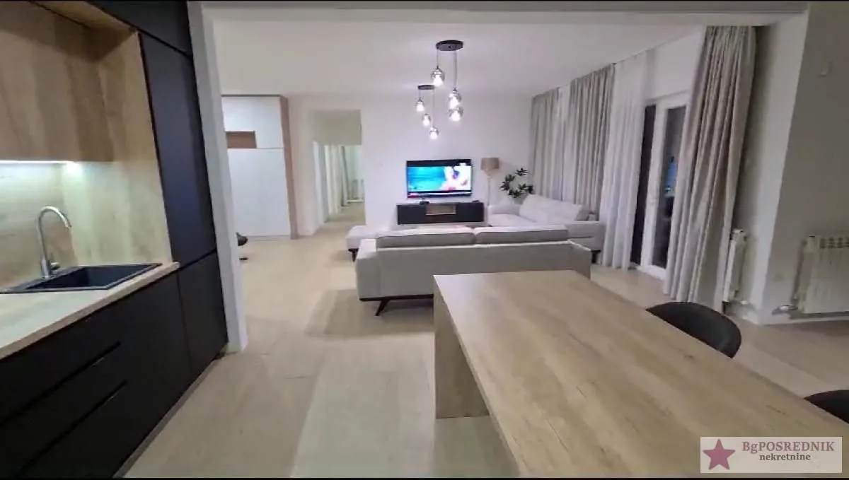 Sale, four bedroom apartment, 145m², Savski Venac, Beograd