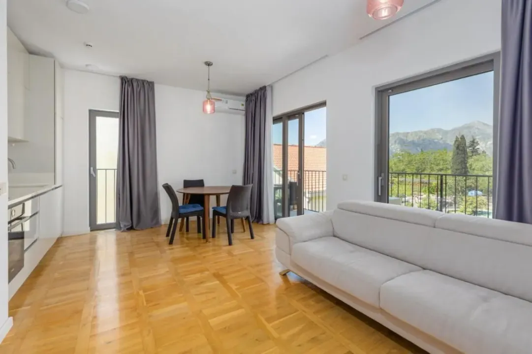 Sale, two bedroom apartment, 52m², Kotor, Crna Gora