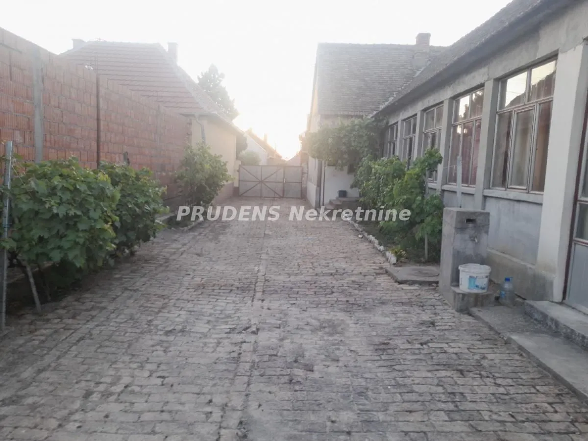 Sale, house, 150m², Obrež, Pećinci