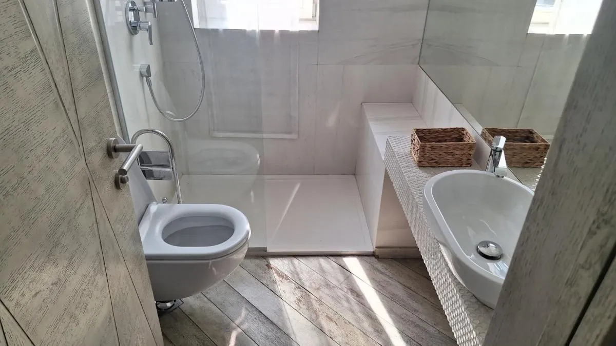 Rent, four bedroom apartment, 270m², Kalenić Pijaca, Vračar Sve Podlokacije