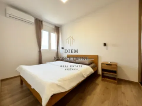 Rent, three bedroom apartment, 100m², Blok 6, Podgorica - image 7